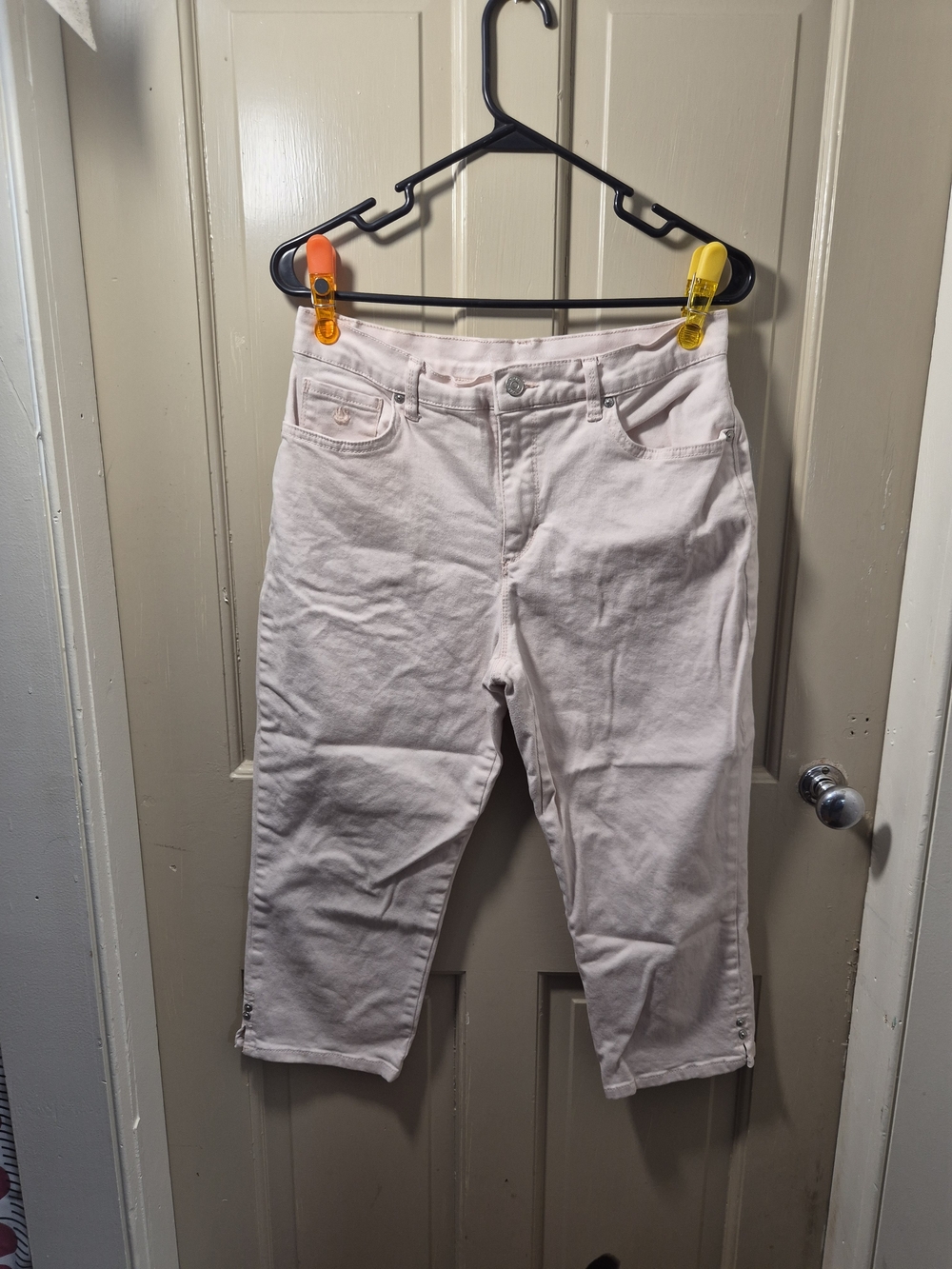 Women's Light Pink Cropped Jeans